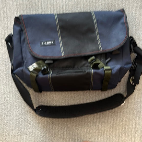 Timbuk2 messenger bag